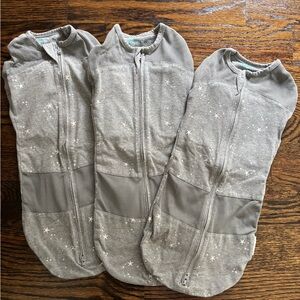 Happiest Baby gray starry swaddle set of 3 size small